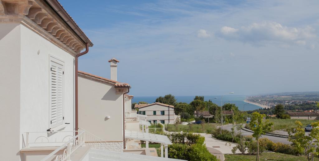 Camere Mare Сироло Екстериор снимка